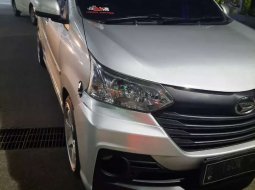 Jawa Barat, jual mobil Daihatsu Xenia X STD 2016 dengan harga terjangkau 2