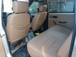 Jual Isuzu Panther 2005 harga murah di Lampung 9