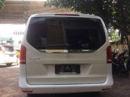 Jual mobil bekas murah Mercedes-Benz V-Class V 220 2016 di DKI Jakarta 6