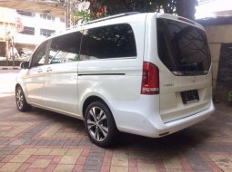 Jual mobil bekas murah Mercedes-Benz V-Class V 220 2016 di DKI Jakarta 1