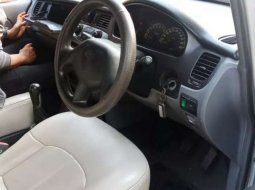 Hyundai Trajet 2002 Banten dijual dengan harga termurah 5