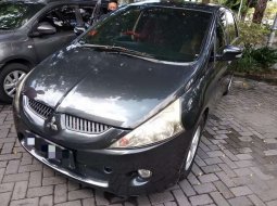 Jual mobil Mitsubishi Grandis 2.4 Automatic 2008 bekas, Jawa Timur 6