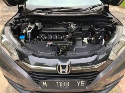 Jual Honda HR-V E 2015 harga murah di Jawa Timur 9