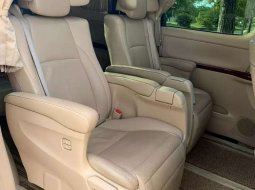 Jual Toyota Alphard G 2010 harga murah di Riau 7