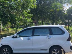 Mobil Daihatsu Xenia 2018 1.3 Manual terbaik di Jawa Timur 4