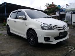 Dijual cepat Toyota Etios Valco G 2013 di Bekasi 2