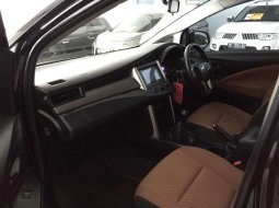 Jual mobil bekas murah Toyota Kijang Innova 2.0 G 2017 di Bali 2