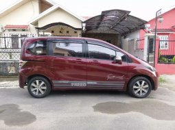 Kalimantan Selatan, Honda Freed PSD 2011 kondisi terawat 2