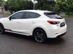 Jual Mobil Bekas Mazda 3 L4 2.0 Automatic 2017 di DKI Jakarta 2