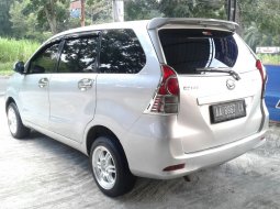Jual Mobil Bekas Daihatsu Xenia R DLX 2013 di Jawa Tengah 4