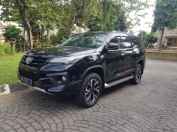 Dijual mobil Toyota Fortuner VRZ TRD Automatic Diesel 2019, DIY Yogyakarta 6