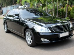 Jual cepat mobil Mercedes-Benz S-Class S 350 2007 di DKI Jakarta 8