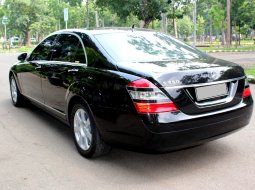 Jual cepat mobil Mercedes-Benz S-Class S 350 2007 di DKI Jakarta 6