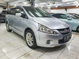 Mobil Mitsubishi Grandis 2010 GT dijual, DKI Jakarta 7