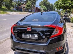 Jual mobil Honda Civic Turbo 1.5 Automatic 2017 bekas, Jawa Timur 3