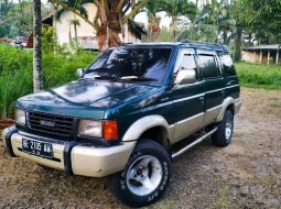Mobil Isuzu Panther 1997 2.5 terbaik di Lampung 1