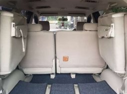 Mobil Toyota Kijang Innova 2011 2.0 G dijual, Jawa Timur 5