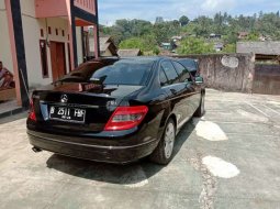 Jual cepat Mercedes-Benz C-Class C200 2010 di Banten 9