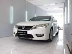 Honda Accord 2013 Jawa Barat dijual dengan harga termurah 6