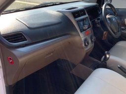 Jawa Barat, jual mobil Daihatsu Xenia R 2017 dengan harga terjangkau 4