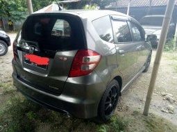 Mobil Honda Jazz 2010 RS terbaik di Nusa Tenggara Barat 2