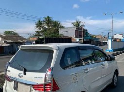Jawa Barat, jual mobil Daihatsu Xenia R 2017 dengan harga terjangkau 3