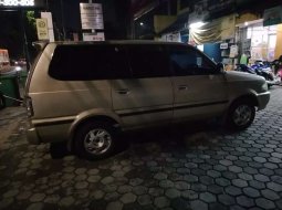 DKI Jakarta, Toyota Kijang LGX 2002 kondisi terawat 2