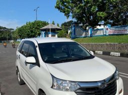 Jawa Barat, jual mobil Daihatsu Xenia R 2017 dengan harga terjangkau 1