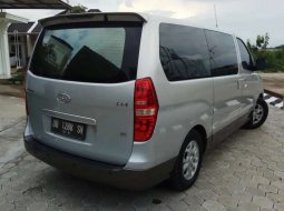 Mobil Hyundai H-1 2009 XG terbaik di Sulawesi Selatan 1