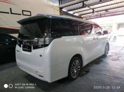 Jawa Timur, Toyota Vellfire G 2015 kondisi terawat 10