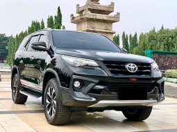 Sumatra Selatan, Toyota Fortuner VRZ 2017 kondisi terawat 9