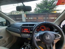 Jual mobil bekas murah Honda Brio E 2018 di Jawa Timur 2