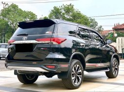 Sumatra Selatan, Toyota Fortuner VRZ 2017 kondisi terawat 2