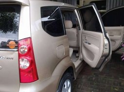 Jawa Timur, Toyota Avanza G 2006 kondisi terawat 12