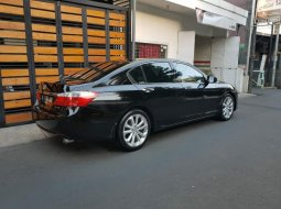 Dijual mobil Honda Accord 2.4 VTi-L 2013 di Jawa Tengah 5