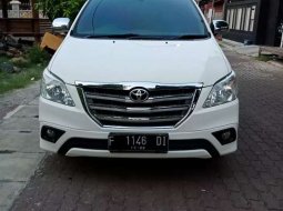 Mobil Toyota Kijang Innova 2012 2.5 G terbaik di Jawa Tengah 3
