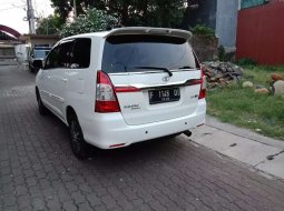 Mobil Toyota Kijang Innova 2012 2.5 G terbaik di Jawa Tengah 1