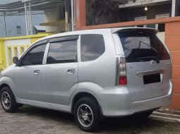 Jual cepat Daihatsu Xenia Li DELUXE 2005 di Jawa Tengah 5