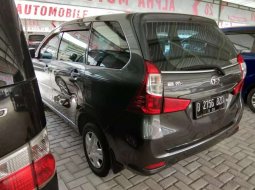 Mobil Daihatsu Xenia 2017 1.3 Manual terbaik di Jawa Tengah 9