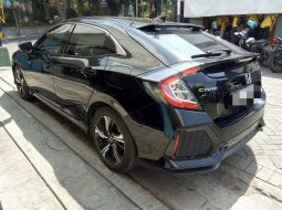Jual cepat Honda Civic 1.5 Manual 2018 di Jawa Timur 7