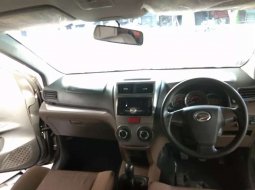 Mobil Daihatsu Xenia 2017 1.3 Manual terbaik di Jawa Tengah 7