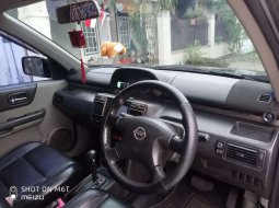 Jual mobil Nissan X-Trail 2 2004 bekas, Sumatra Barat 6