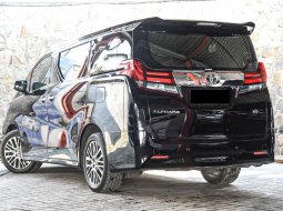 Jual Mobil Bekas Toyota Alphard G 2015 di Depok 3