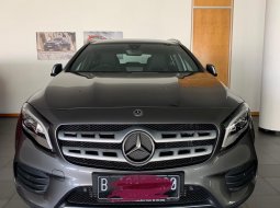 Jual mobil Mercedes-Benz GLA 200 2019 , Kota Jakarta Pusat, DKI Jakarta 3