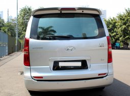 Dijual mobil bekas Hyundai H-1 XG Bensin 2010 di DKI Jakarta 8