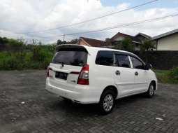 Dijual Mobil Toyota Kijang Innova E 2014 Promo di DIY Yogyakarta 4