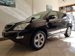 Bali, Toyota Harrier 2010 kondisi terawat 2