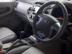 Dijual Mobil Toyota Kijang Innova G 2.5 G Diesel 2014 di DIY Yogyakarta 2