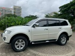 Jual Mobil Mitsubishi Pajero Sport Dakar 2015 di Bekasi 1