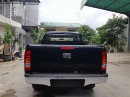 Dijual mobil Toyota Hilux E 3.0 2010 di Bekasi 4